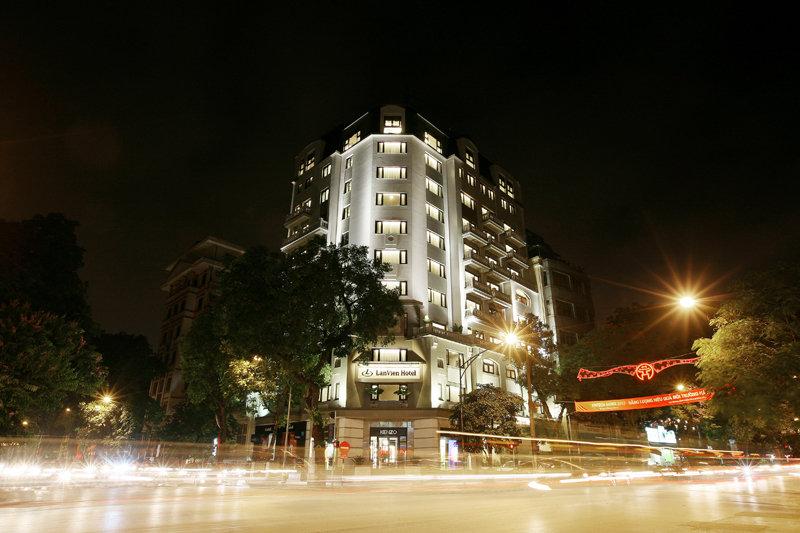 Calypso Premier Khách sạn 3*